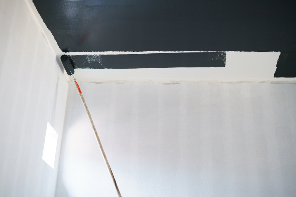 Painting,Wall,Ceiling,With,Black,Color,By,Roller